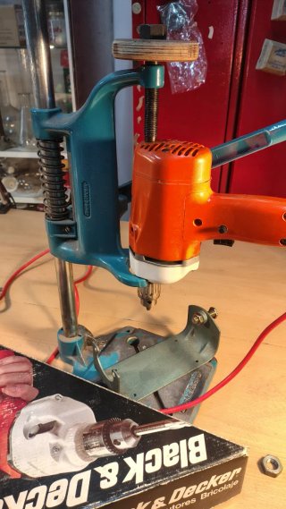 Taladro Black&Decker con soportes vertical horizon