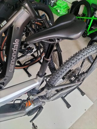 Bicicleta Focus Jam2 6.8 800Wh