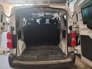 Peugeot e-Expert 2021 ,autonomia 330km