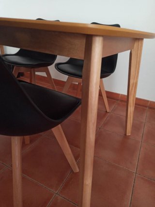 Conjunto comedor nórdico mesa y 4 sillas