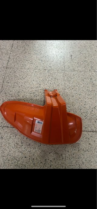 Protector hilo cortahierba FS 560