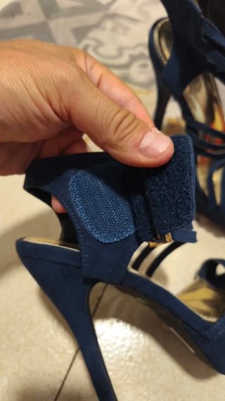 Sandalias de tacón azul talla 38
