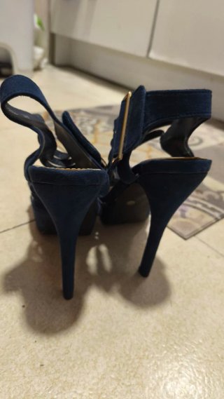 Sandalias de tacón azul talla 38