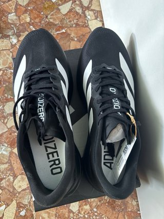 Zapatillas Adidas Adizero Negras y Blancas