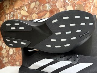 Zapatillas Adidas Adizero Negras y Blancas