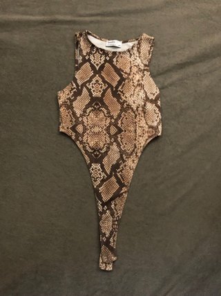 Body Bershka estampado piel serpiente