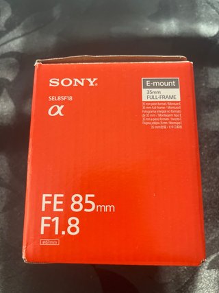 Sony FE 85mm f/1.8