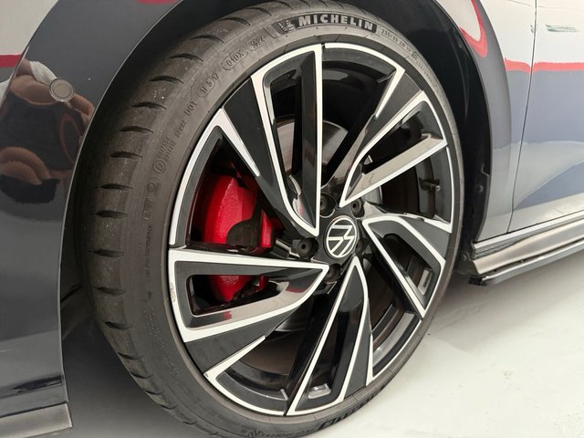 VOLKSWAGEN GOLF GTI DSG 245CV - 2021