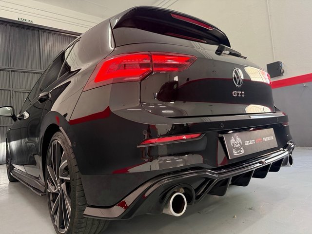 VOLKSWAGEN GOLF GTI DSG 245CV - 2021