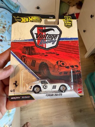 Hot wheels serie Vintage Racing premium