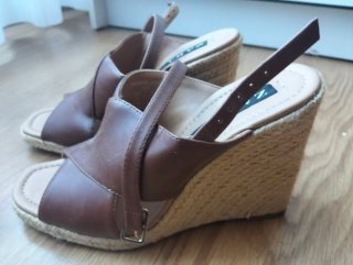 Cuñas Zara Marrones