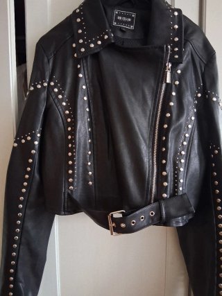 Chaqueta GIO CELLINI tachuelas Talla M