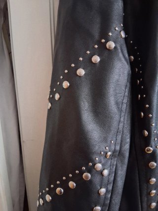 Chaqueta GIO CELLINI tachuelas Talla M