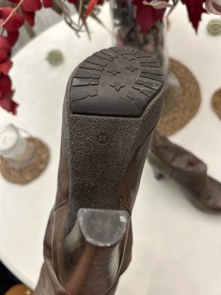 Botas de piel marrones