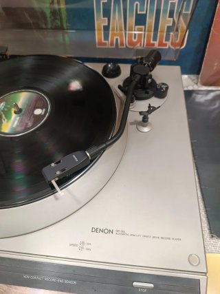 Tocadiscos Denon DP 30