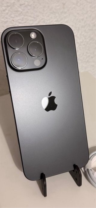 iPhone 16 Pro Max 256 GB Negro/Gris / 95  bateria
