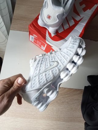 Zapatillas Nike Shox R4 Blancas y Plateadas