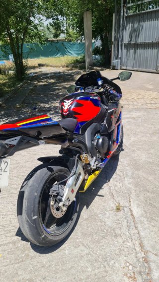 HONDA CBR 1000 RR 2006