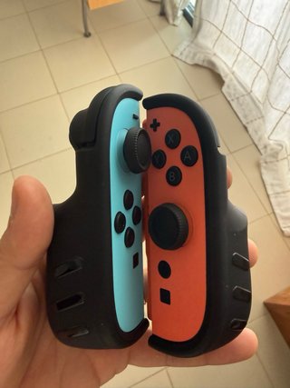Nintendo Switch 2 + Custodia Dbrand + Giochi