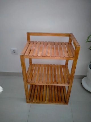 Mueble de baño de madera