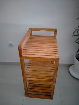 Mueble de baño de madera