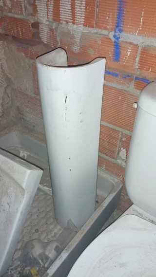 WC completo marca roca. Lavabo y pie marca roca