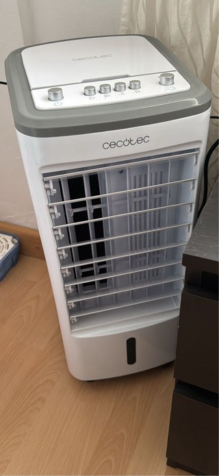 Climatizador Cecotec Blanco y Gris
