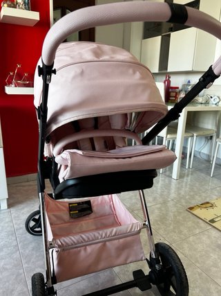 Silla de bebé rosa marca Adababy 22kg