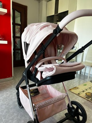 Silla de bebé rosa marca Adababy 22kg