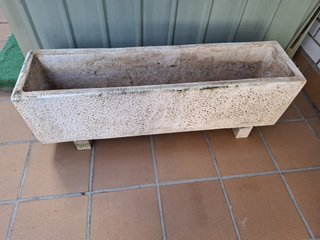 Jardinera de piedra rectangular beige/gris