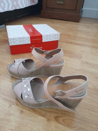 Sandalias Fluchos Talla 38 Rosas