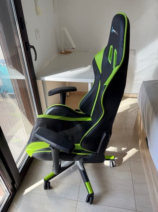 Silla Gaming Newskill Negra y Verde
