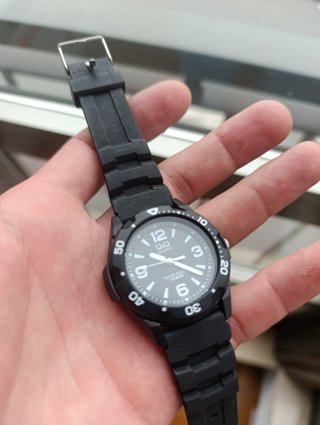 Reloj Q&Q Citizen Negro