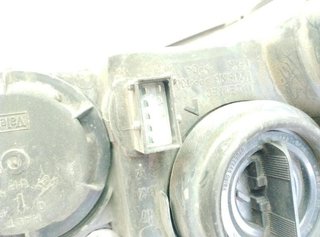 22514516 09114329 faro derecho opel corsa c (x01)