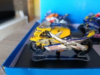 Colección motos y cascos de competición