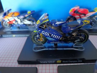 Colección motos y cascos de competición