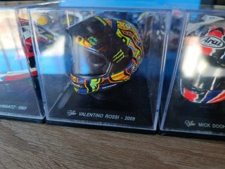 Colección motos y cascos de competición