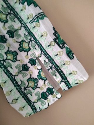 Camisa larga bordada blanca y verde