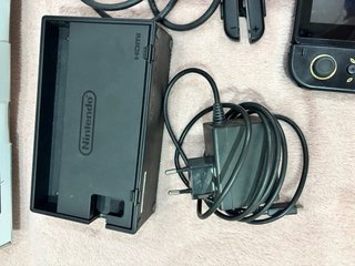 Nintendo Switch Negra Completa