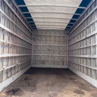 Nissan Cabstar 136CV | DOBLE RUEDA | CAJA TECHO LONA | 70.000 KM