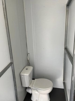 Contenedor de baños