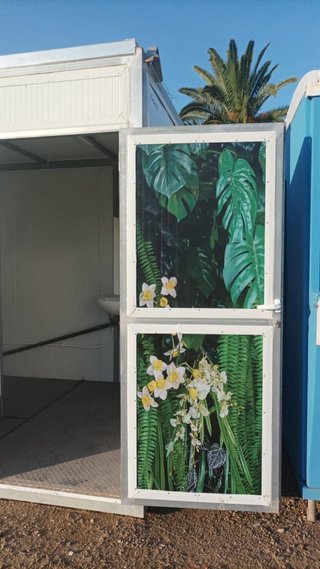 Contenedor de baños