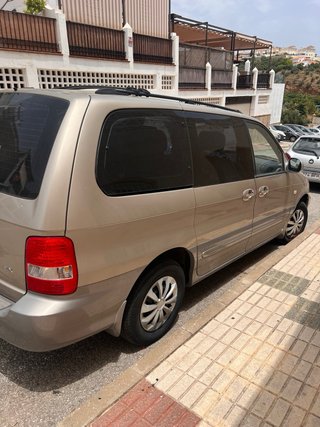 KIA Carnival 2003