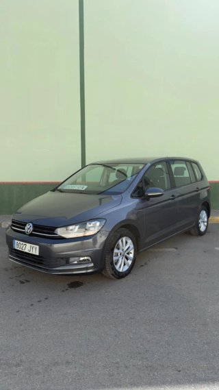 VW Touran 2017 DSG 7Plazas ¡Impecable y Familiar!
