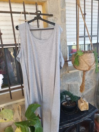 Vestido largo gris