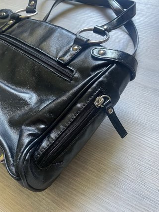Bolso Guess Negro con Tachuelas