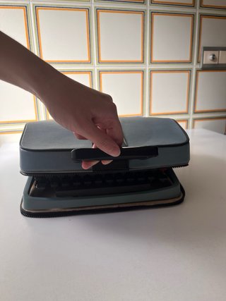 Máquina de escribir Olivetti Lettera 32