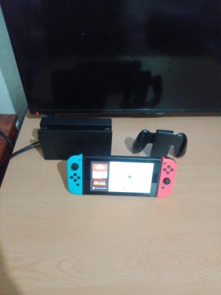 Nintendo Switch Azul y Rojo