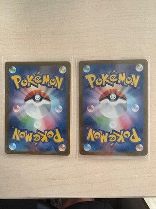 Carta pokemon Charizard y otras