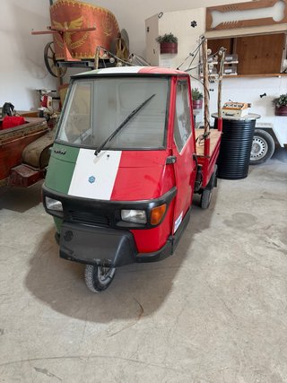 Piaggio Ape 50 Trike Rojo/Blanco